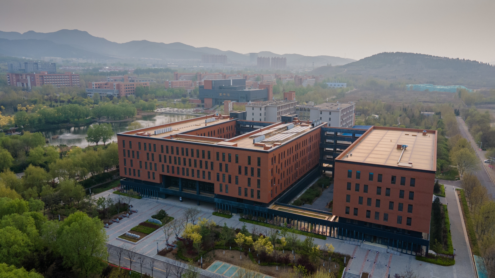 山东城市建设职业学院实验实训中心
