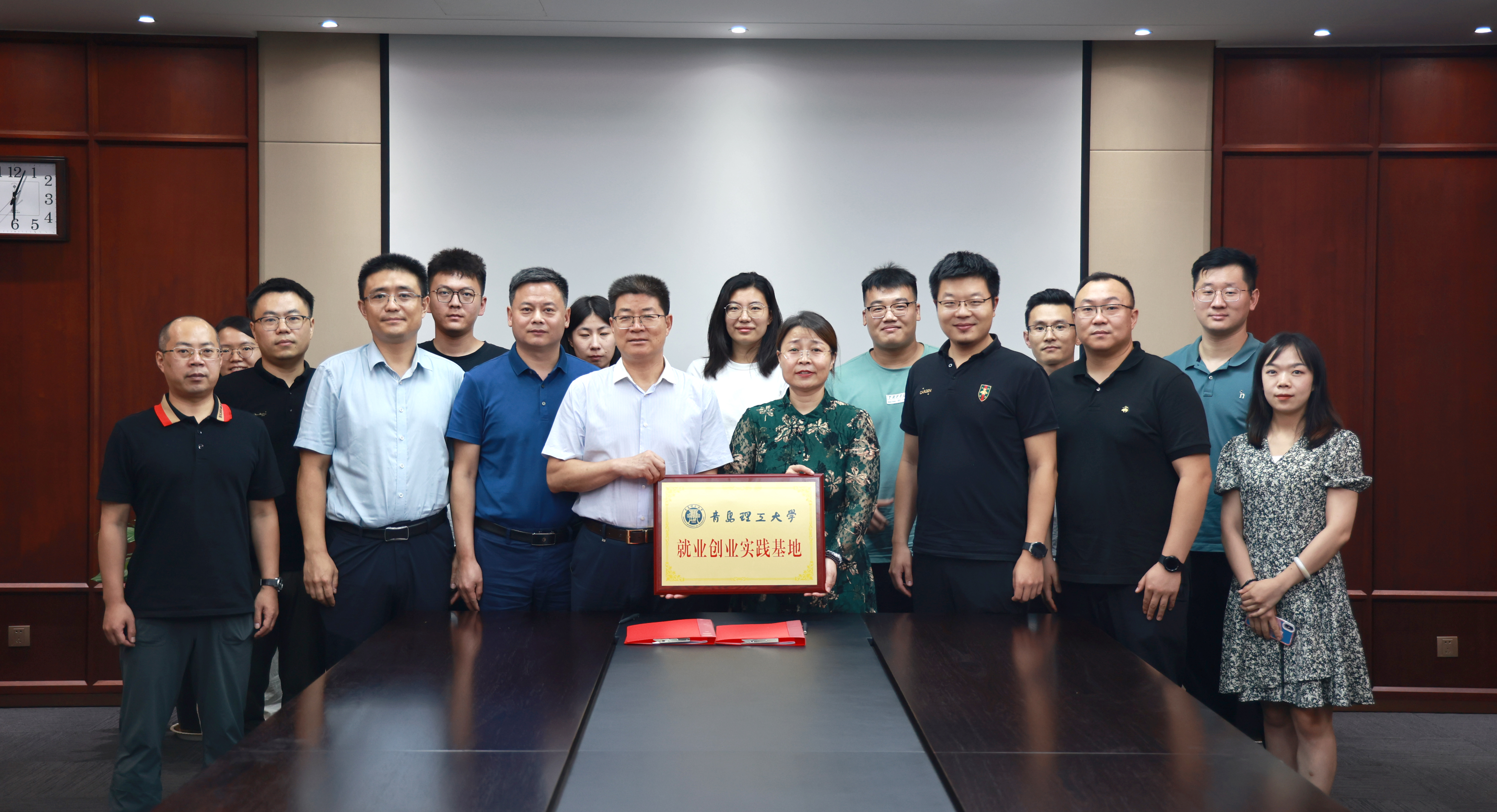 2022青岛理工来访