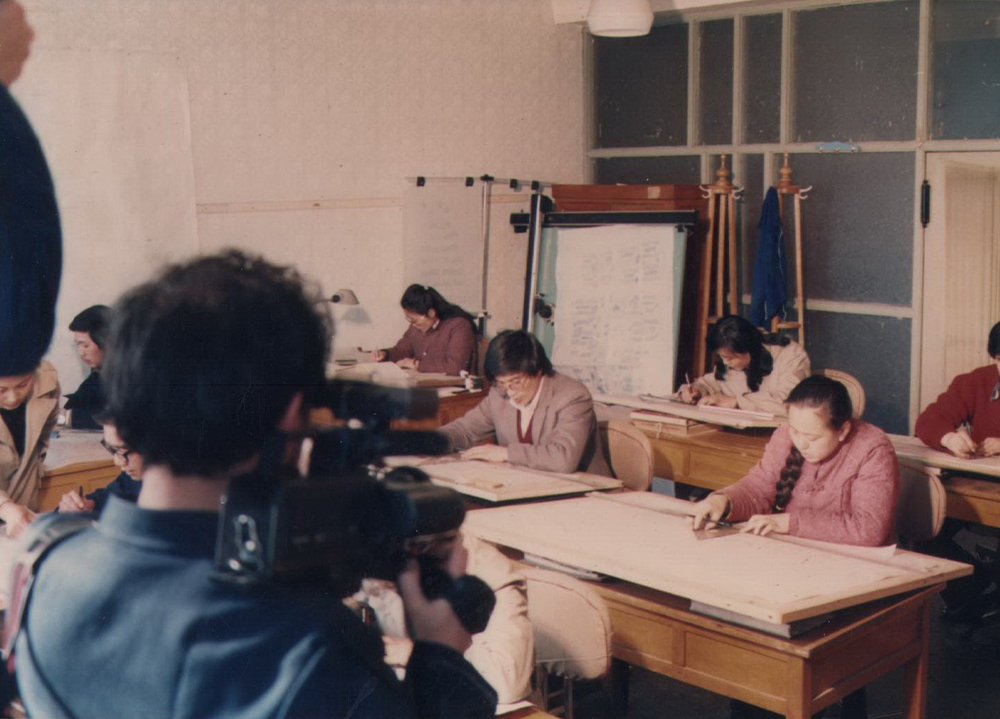 80年代我院手工绘图场景